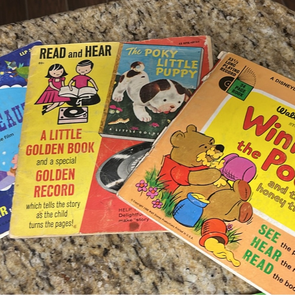 1970 9ea Disneyland, record and books +3 books with no records.